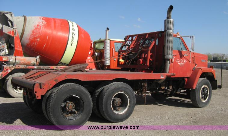 image for item 8111 1979 GMC Brigadier winch truck