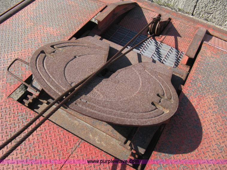 image for item 8111 1979 GMC Brigadier winch truck