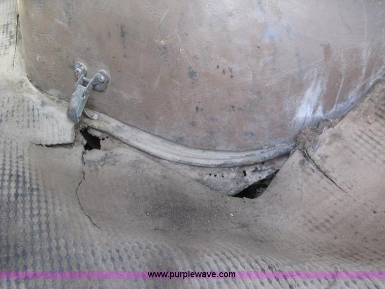 image for item 8111 1979 GMC Brigadier winch truck