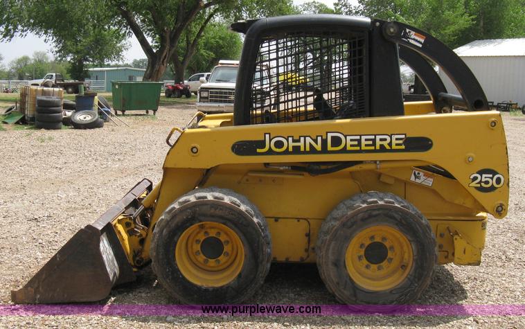 image for item 8136 John Deere 250 skid loader