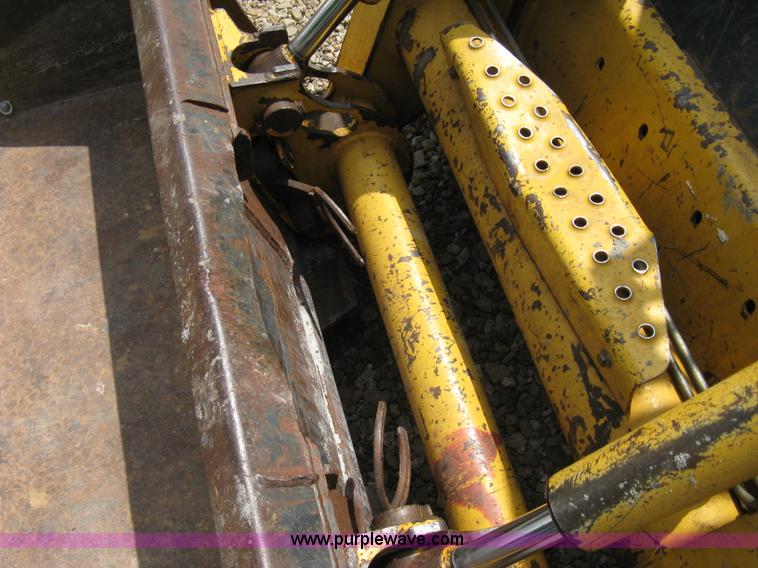 image for item 8136 John Deere 250 skid loader