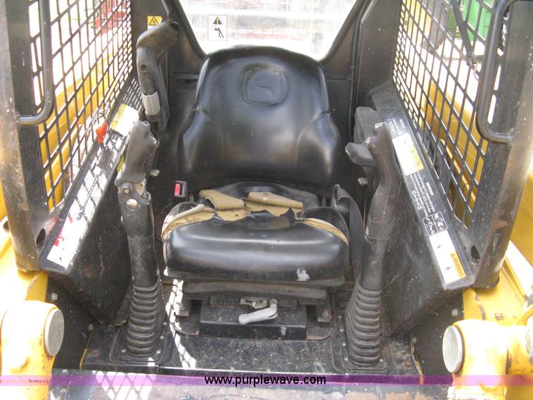 image for item 8136 John Deere 250 skid loader