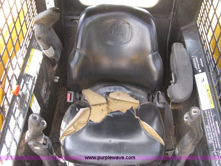 image for item 8136 John Deere 250 skid loader