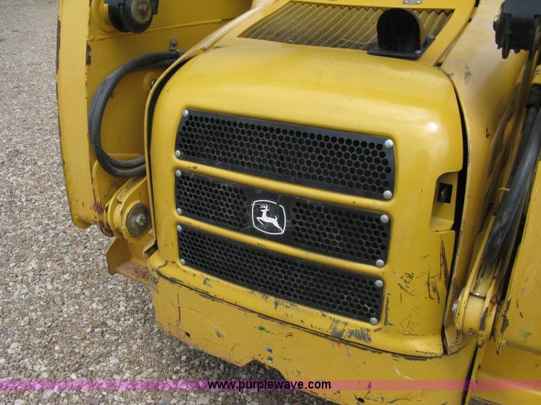 image for item 8136 John Deere 250 skid loader