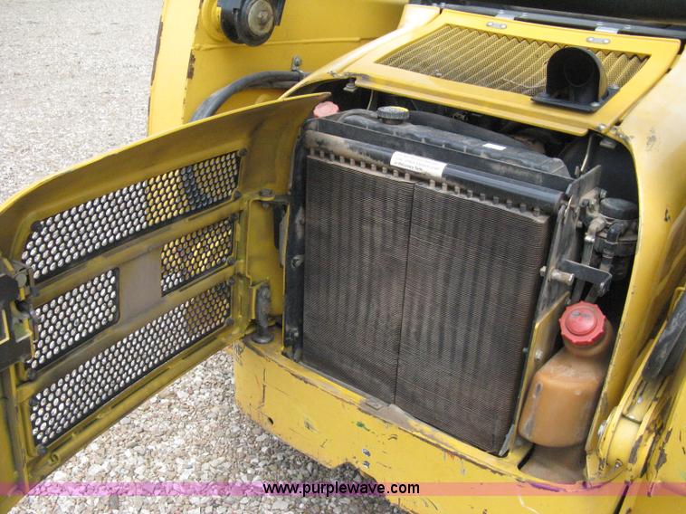 image for item 8136 John Deere 250 skid loader