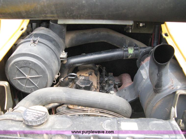 image for item 8136 John Deere 250 skid loader