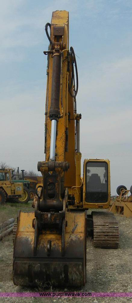 image for item 8640 1994 John Deere 892ELC excavator