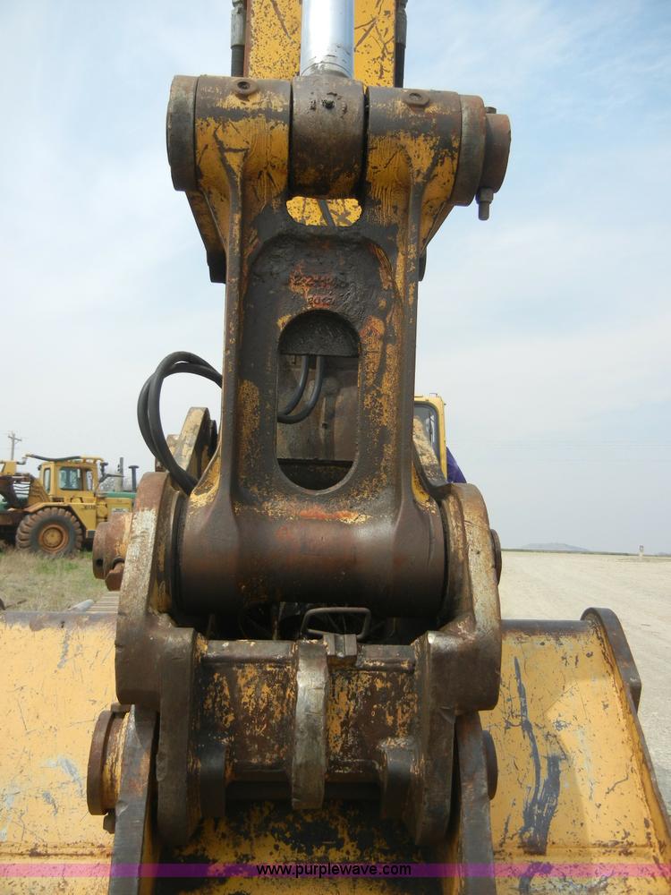 image for item 8640 1994 John Deere 892ELC excavator