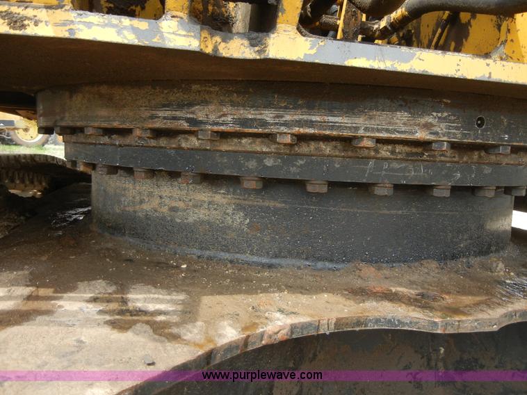 image for item 8640 1994 John Deere 892ELC excavator