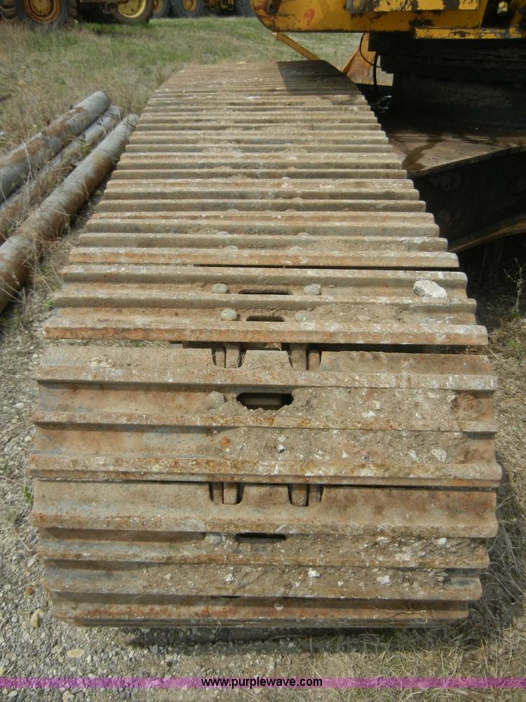 image for item 8640 1994 John Deere 892ELC excavator