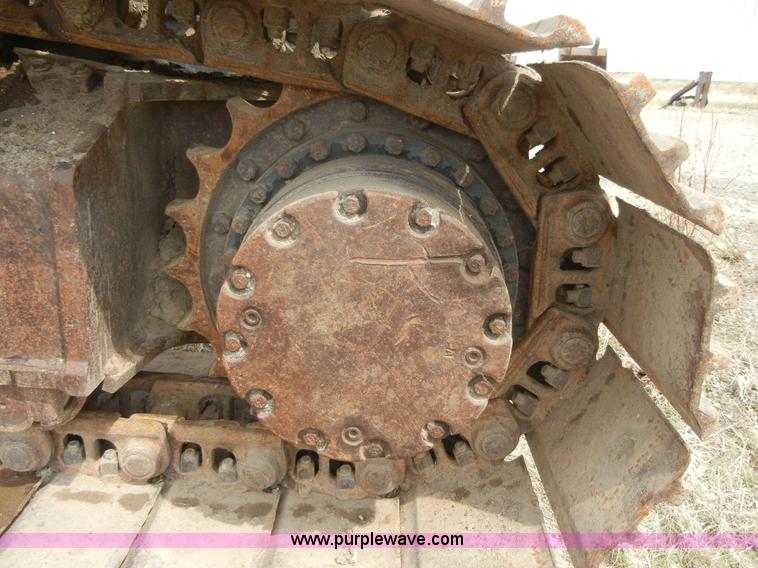 image for item 8640 1994 John Deere 892ELC excavator