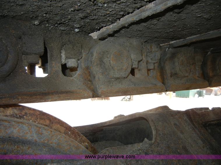 image for item 8640 1994 John Deere 892ELC excavator