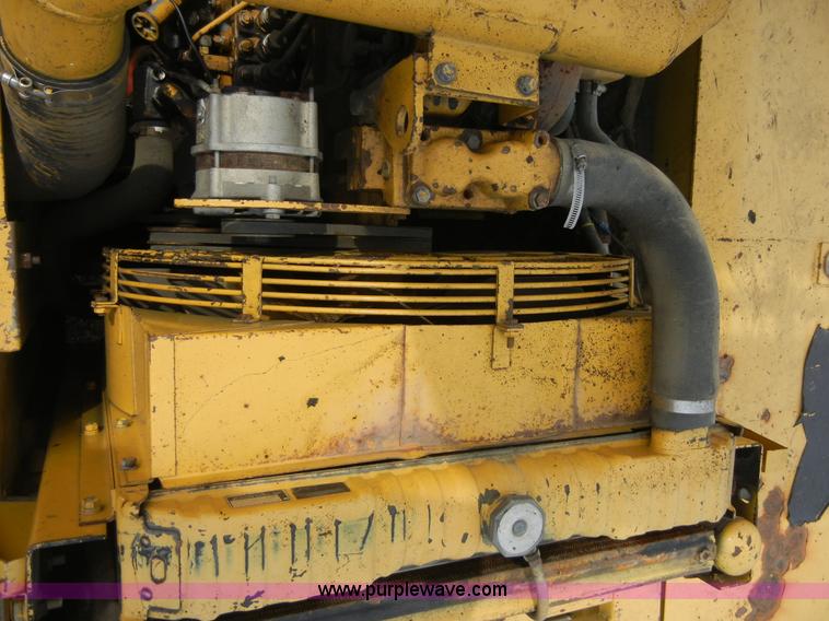 image for item 8640 1994 John Deere 892ELC excavator