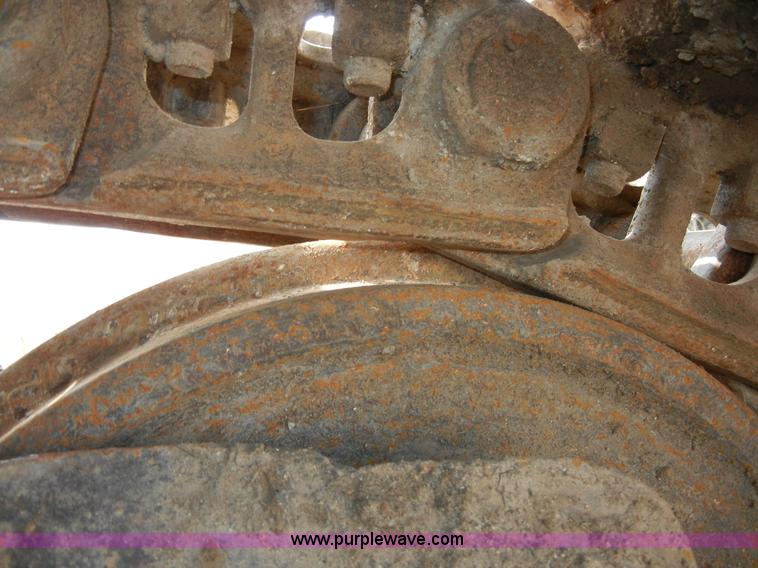 image for item 8640 1994 John Deere 892ELC excavator