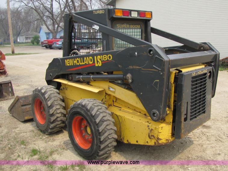 image for item 8671 New Holland LS180 skid steer