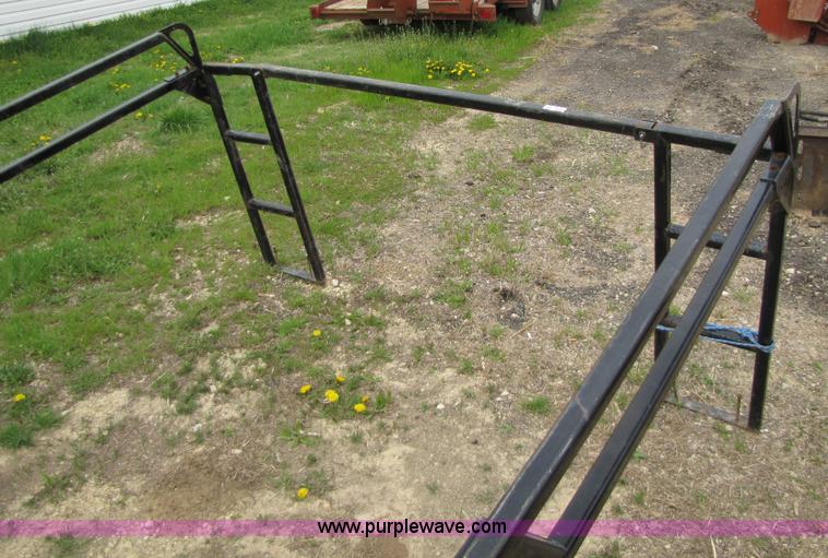 image for item 8676 Pickup truck ladder/utility rack