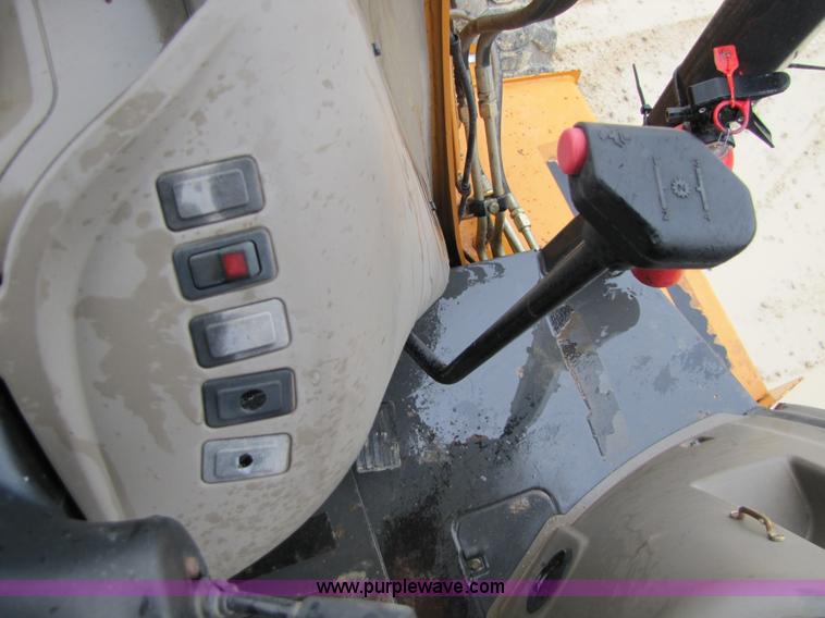 image for item 8720 2005 Case 580M Series II backhoe