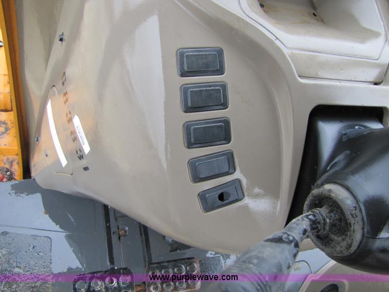 image for item 8720 2005 Case 580M Series II backhoe