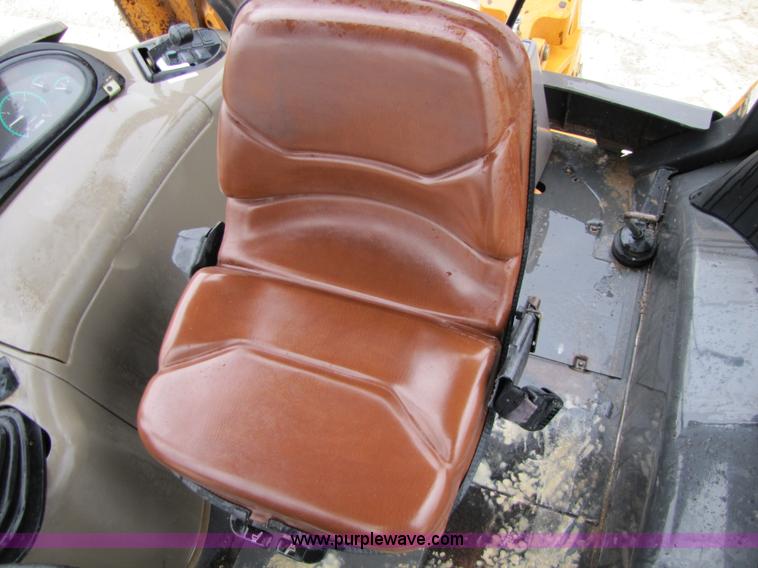 image for item 8720 2005 Case 580M Series II backhoe