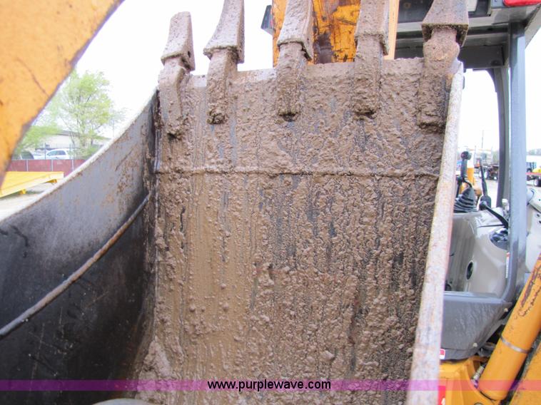 image for item 8720 2005 Case 580M Series II backhoe