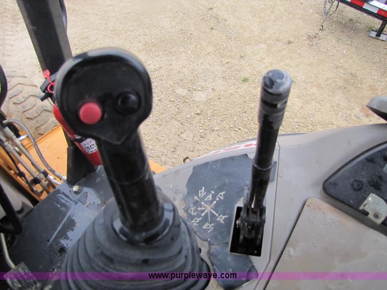 image for item 8720 2005 Case 580M Series II backhoe