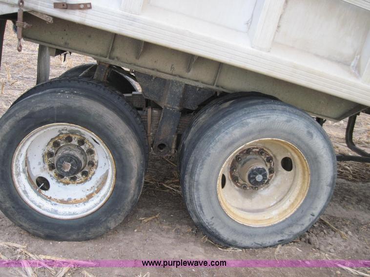 image for item 1950 1979 CMC 30' aluminum end dump trailer