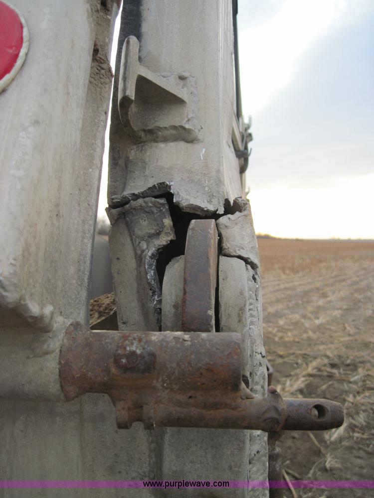 image for item 1950 1979 CMC 30' aluminum end dump trailer