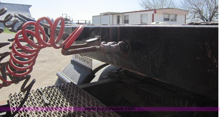 image for item 3848 1993 Great Dane 48' steel flatbed trailer