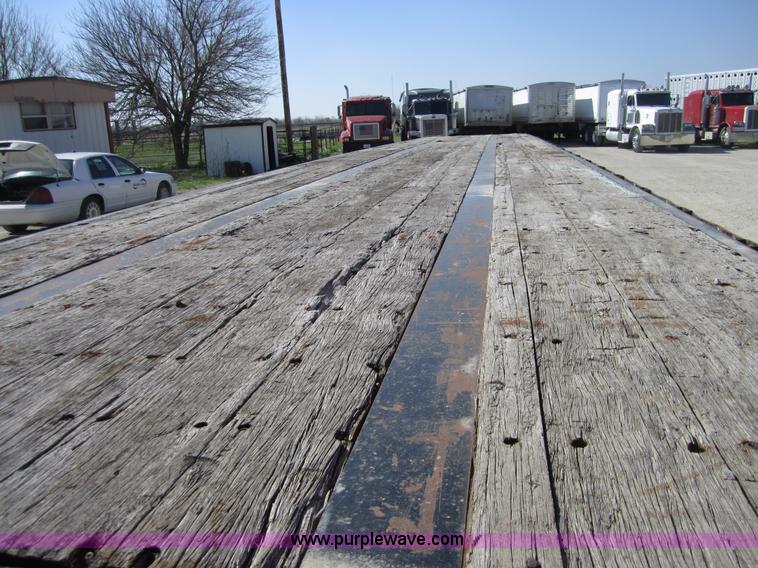 image for item 3848 1993 Great Dane 48' steel flatbed trailer
