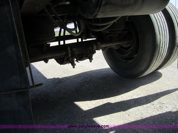 image for item 3848 1993 Great Dane 48' steel flatbed trailer