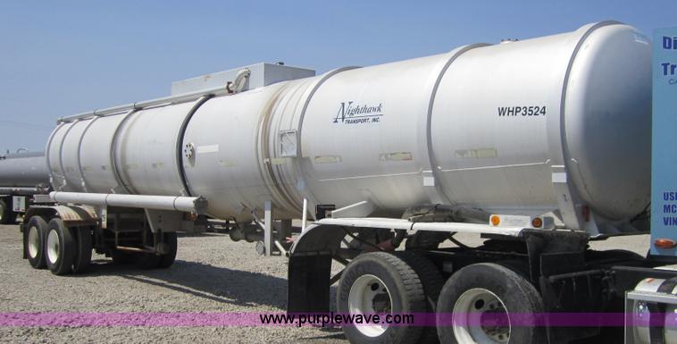 image for item 3855 1993 Trail Master semi tanker trailer