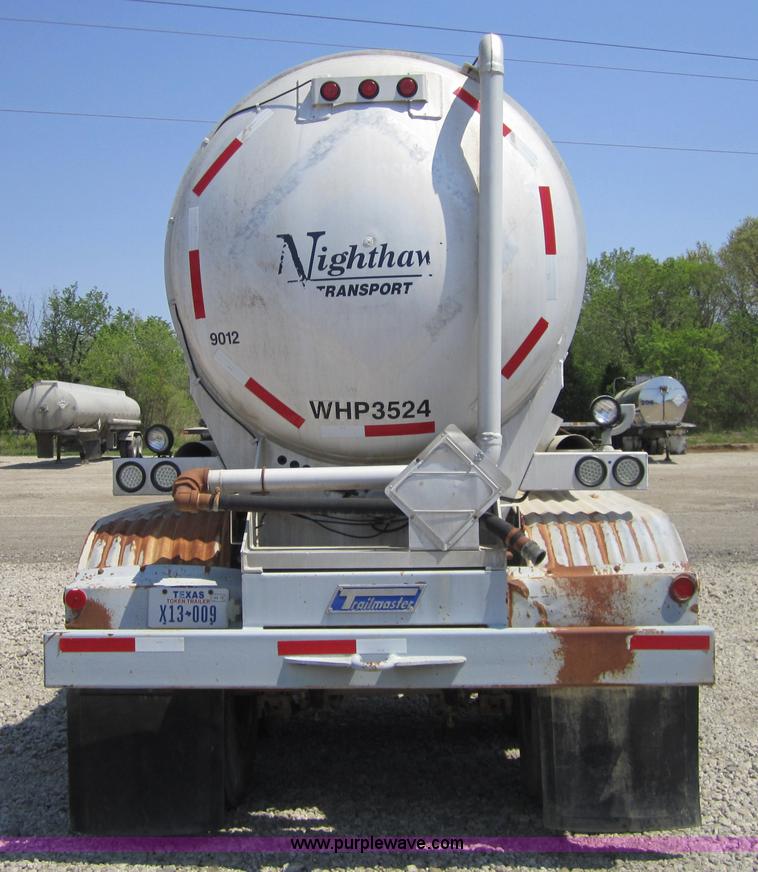 image for item 3855 1993 Trail Master semi tanker trailer