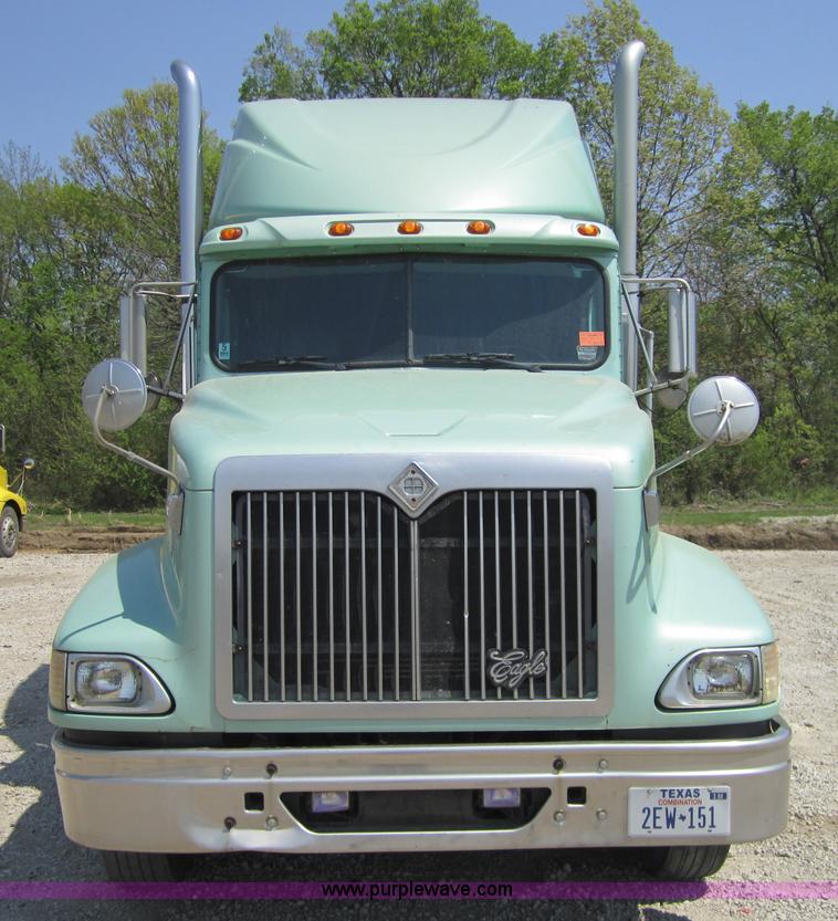 image for item 3856 1998 International 9400 Eagle semi truck