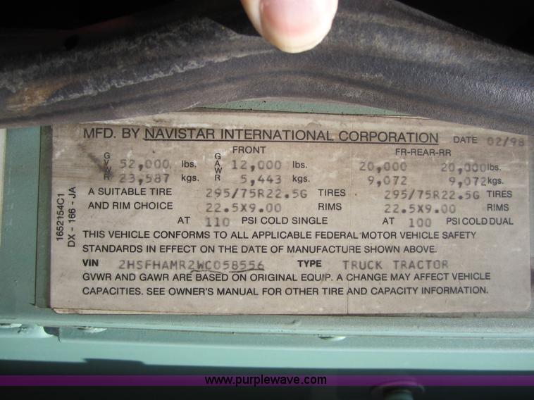 image for item 3856 1998 International 9400 Eagle semi truck