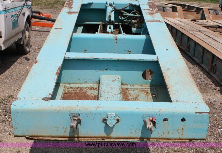 image for item 4723 1991 Load King lowboy trailer