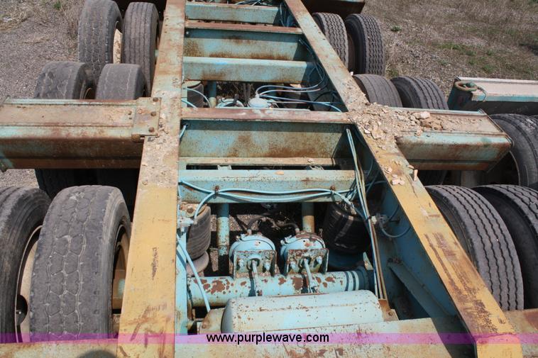 image for item 4723 1991 Load King lowboy trailer