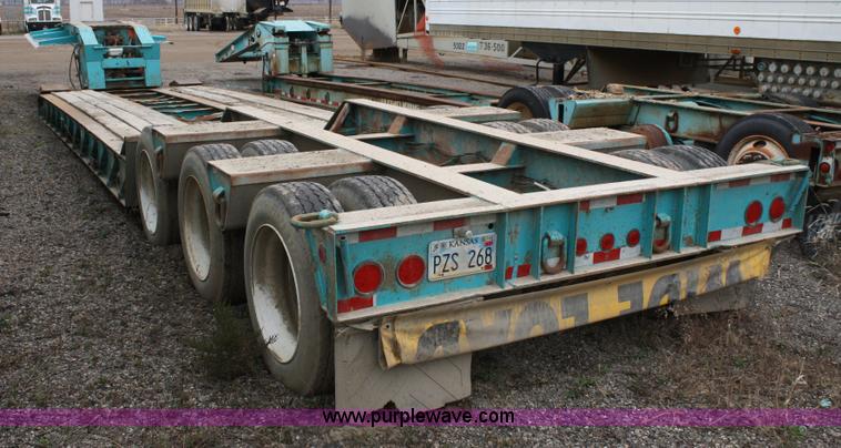 image for item 4724 1992 Trail King lowboy trailer