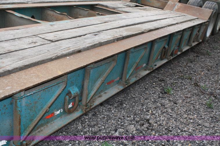 image for item 4724 1992 Trail King lowboy trailer