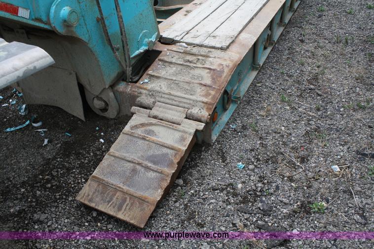 image for item 4724 1992 Trail King lowboy trailer