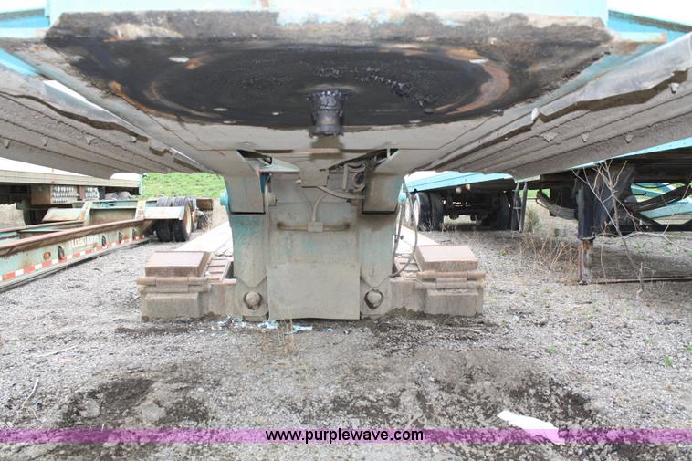 image for item 4724 1992 Trail King lowboy trailer