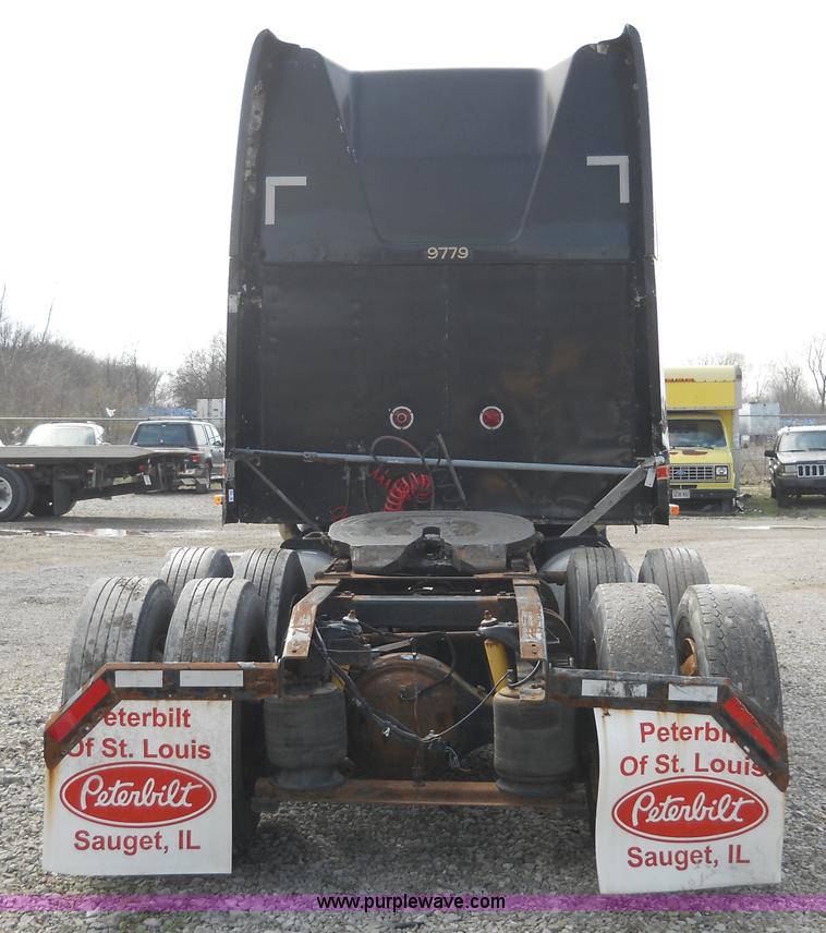 image for item 7845 1997 Peterbilt 378 semi truck