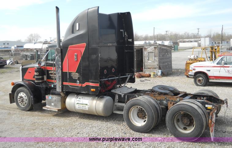 image for item 7845 1997 Peterbilt 378 semi truck