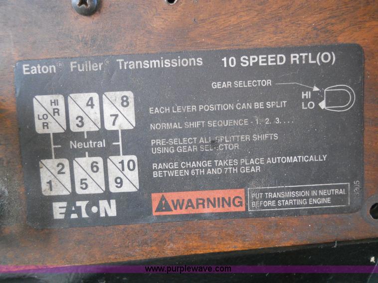 image for item 7845 1997 Peterbilt 378 semi truck