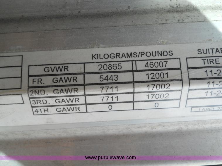 image for item 7845 1997 Peterbilt 378 semi truck