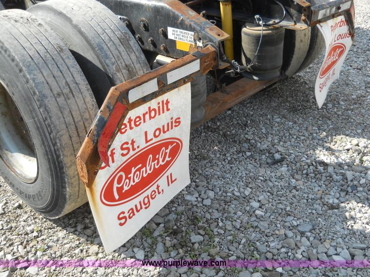 image for item 7845 1997 Peterbilt 378 semi truck