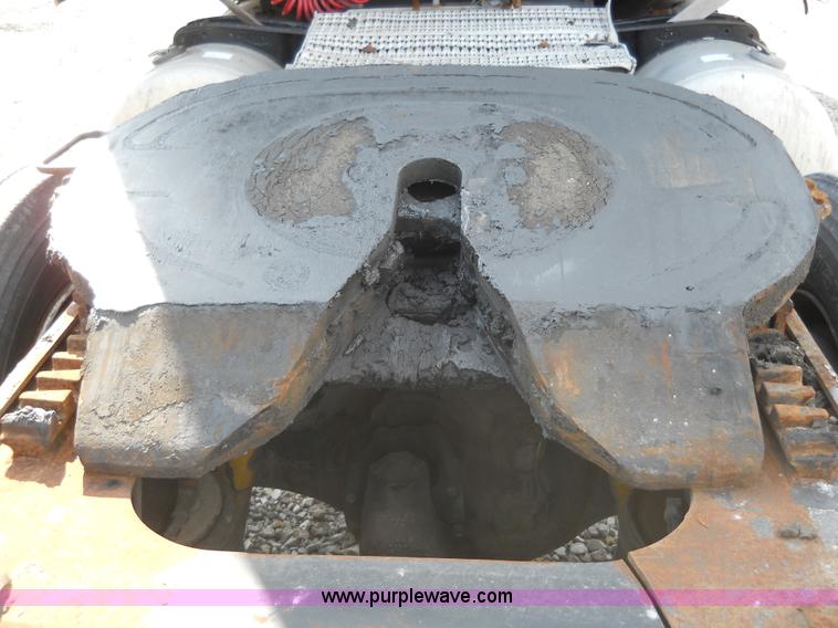 image for item 7845 1997 Peterbilt 378 semi truck