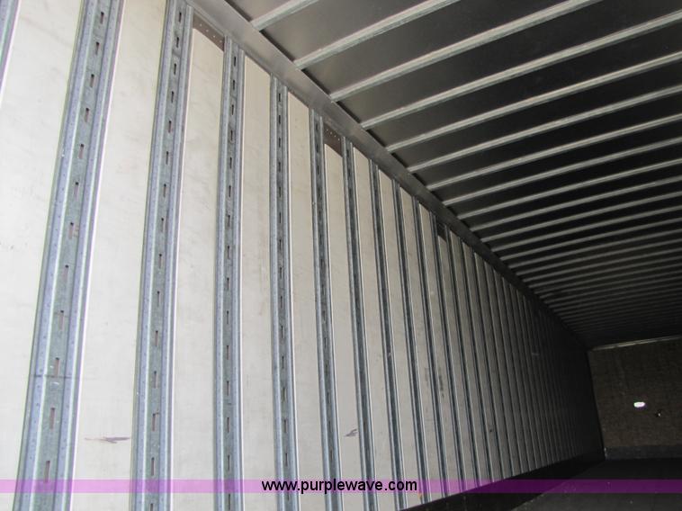 image for item 8547 2005 Strick 53' dry van semi trailer
