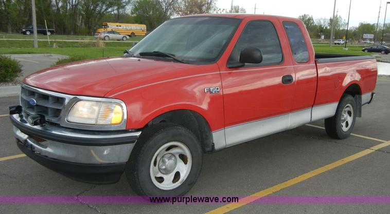 image for item 2034 1997 Ford F150 XL extended cab pickup truck