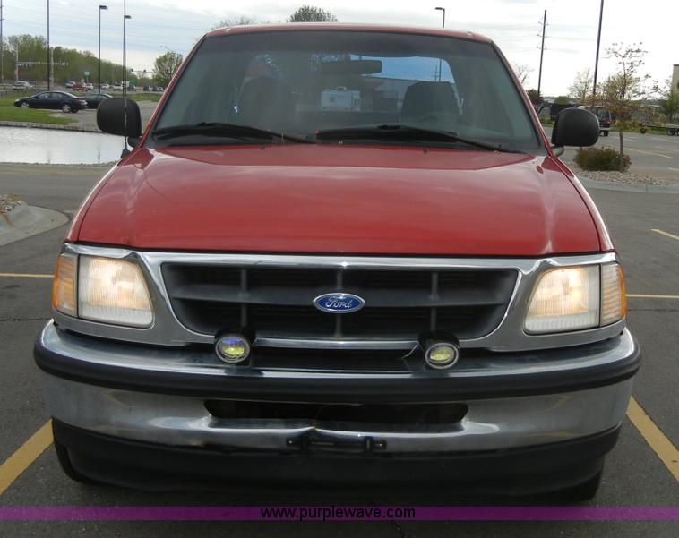 image for item 2034 1997 Ford F150 XL extended cab pickup truck