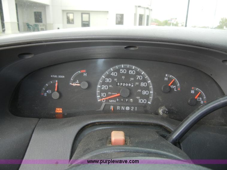 image for item 2034 1997 Ford F150 XL extended cab pickup truck